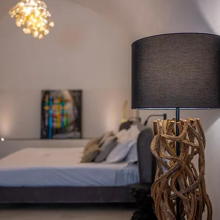 Mari Luxury House