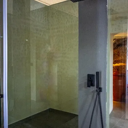 Mari Luxury House דירה