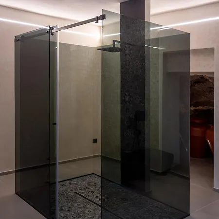 Mari Luxury House